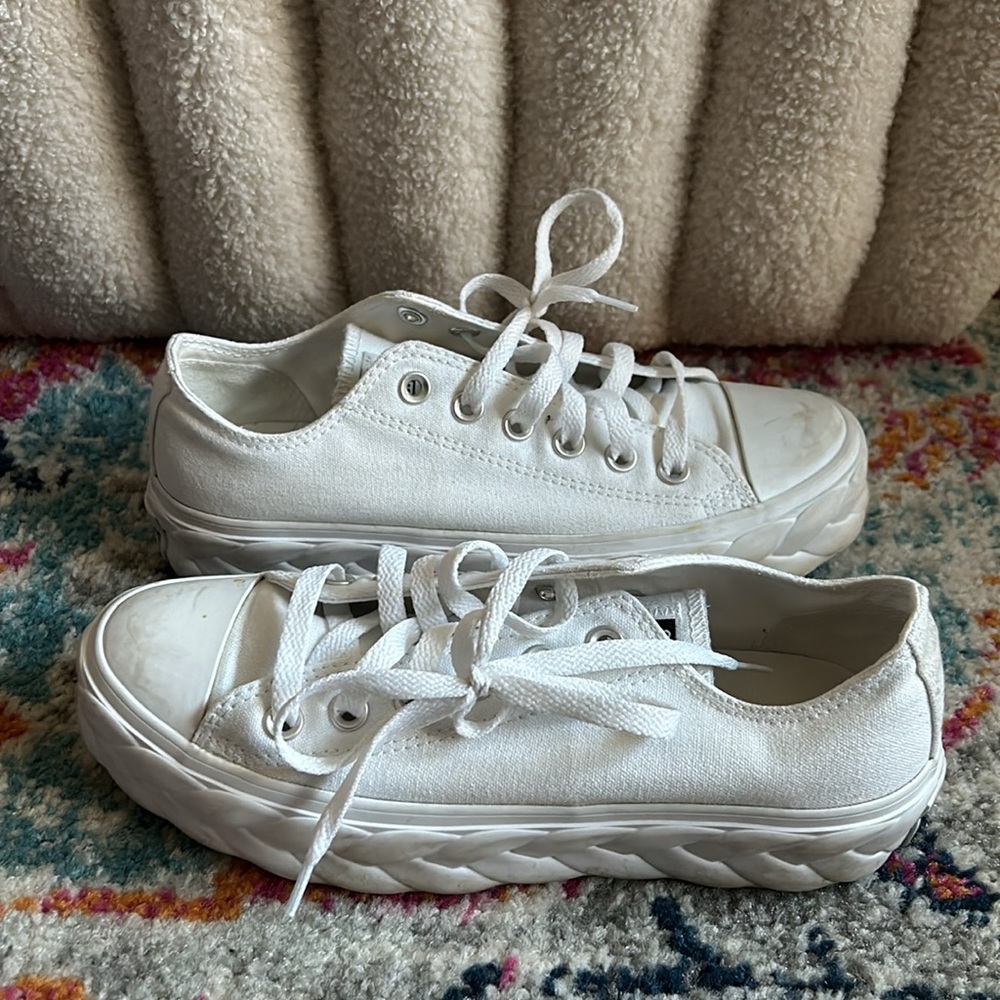 Converse White - Picture 6 of 6